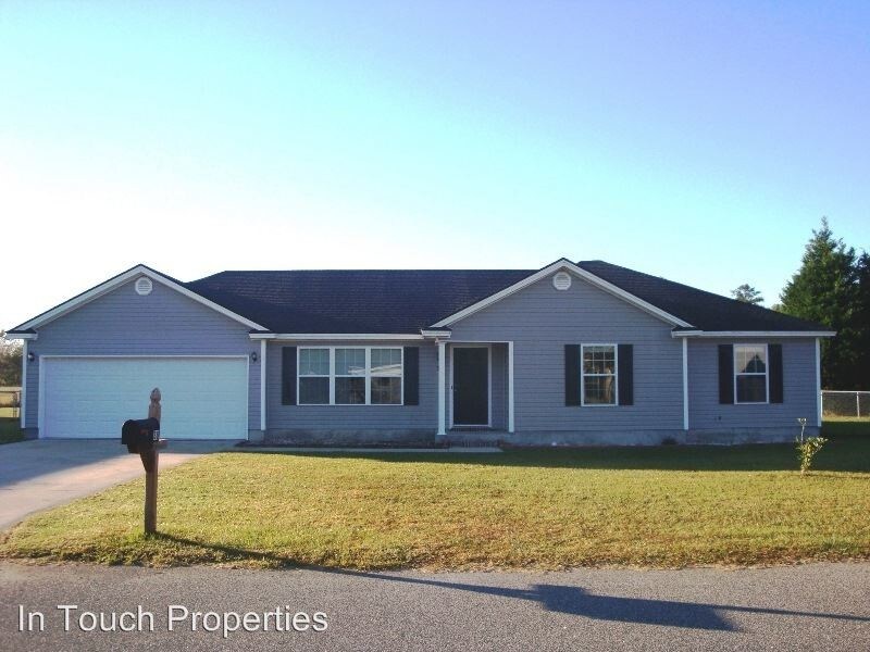 Primary Photo - 4 br, 2 bath House - 38 Oak Street