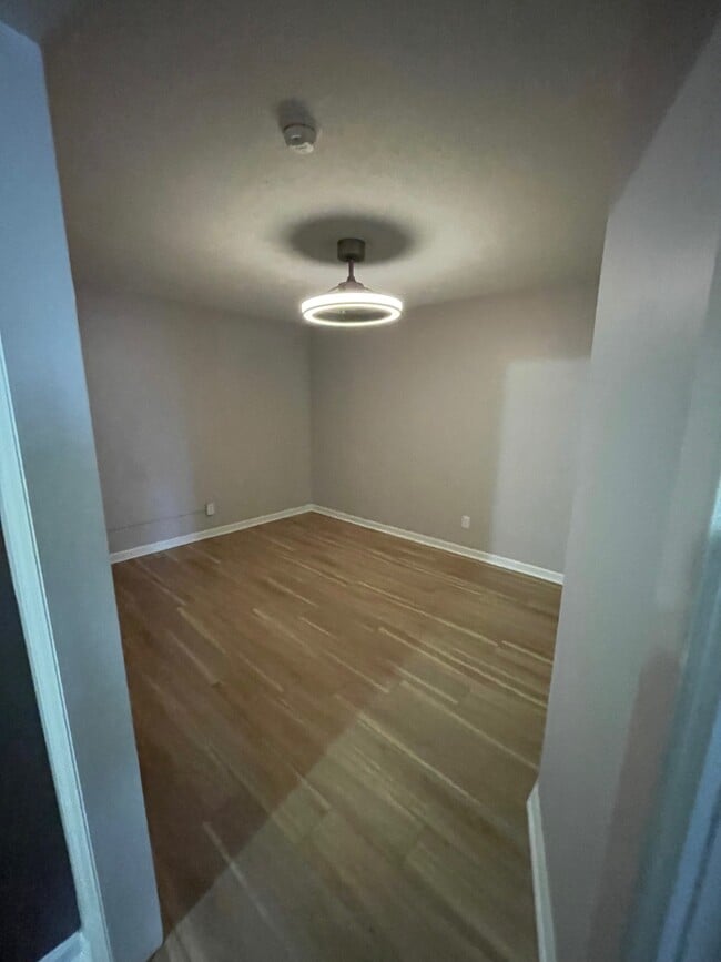 Dormitorio - 919 Pennsylvania Ave