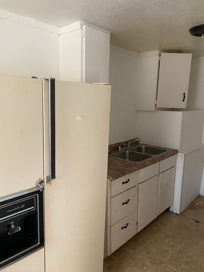 Building Photo - Contact Tonya Choate 501-388-8794