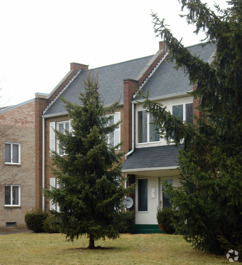 Building Photo - 4318 W Bancroft St