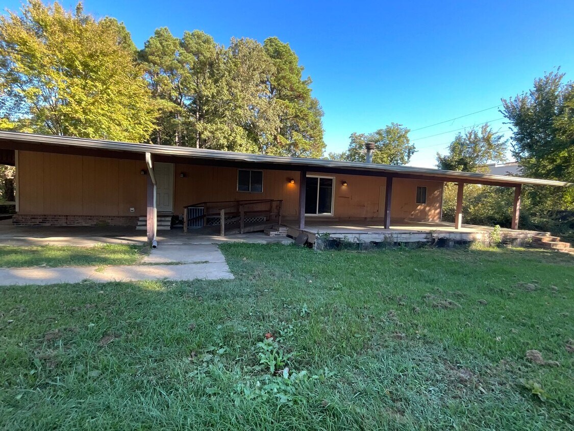 Primary Photo - 6841 Klug Pines Rd