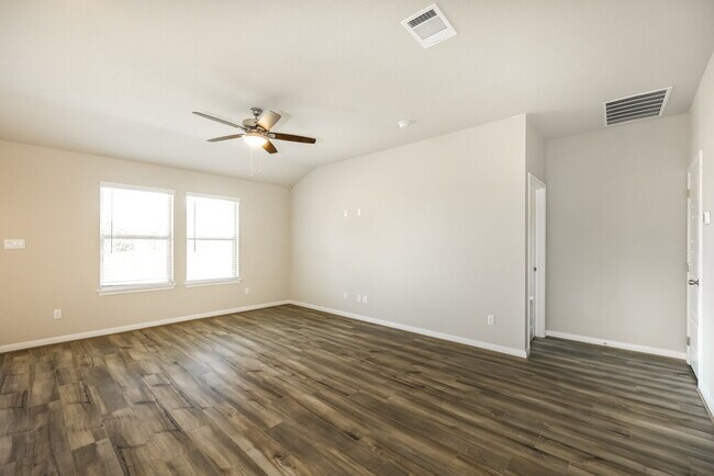 Foto del edificio - 512 Shelton Pass