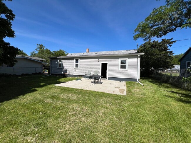 Foto del edificio - Charming 2 bedroom, 2 bathroom home located in East Peoria, IL.