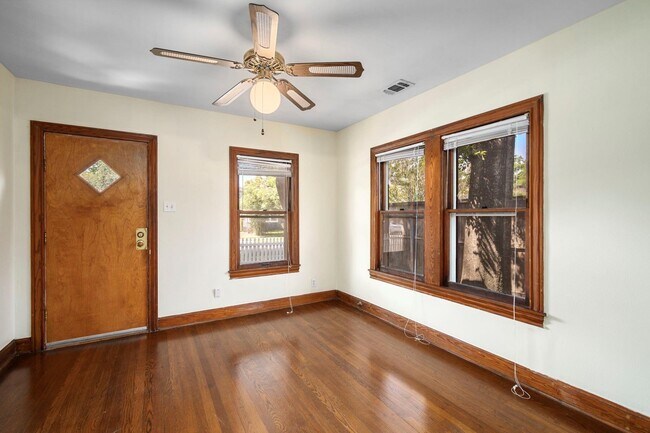 Foto del edificio - 209 E 25th St