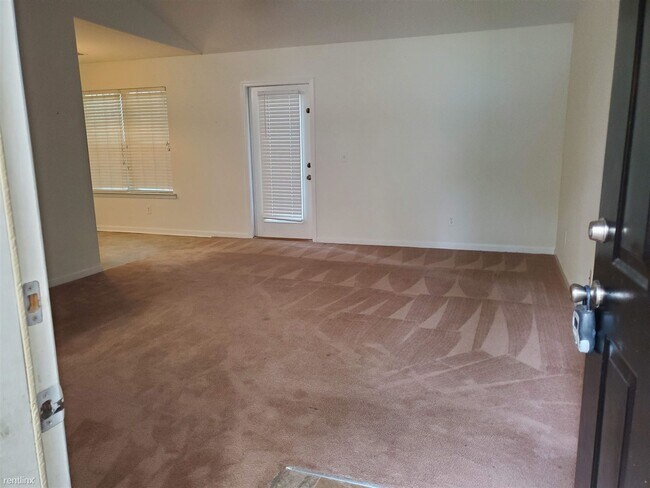 Building Photo - 3 br, 2 bath House - 111 Five Oaks Ct