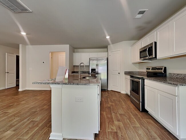 Foto del edificio - 498 Blue Garden Wy