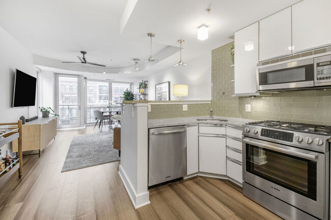Building Photo - 1209 13th St NW