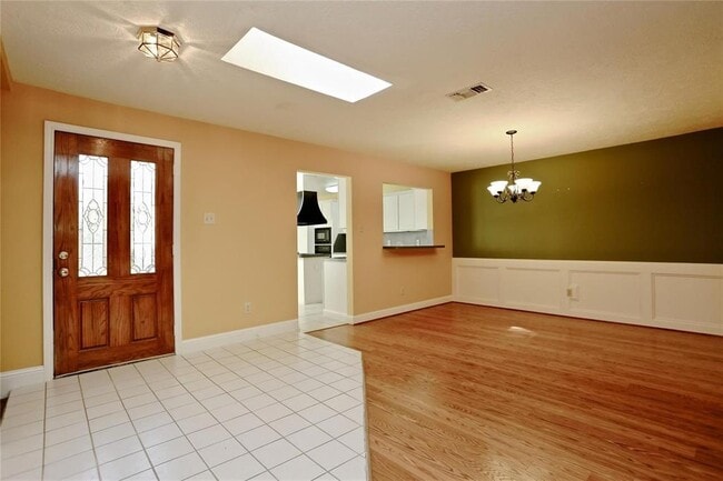 Foto del edificio - 14206 Stokesmount Dr