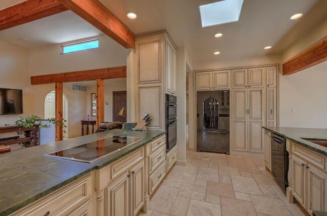 Building Photo - 304 La Chamisal Ln NW