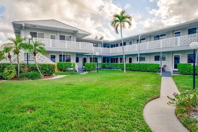 Foto del edificio - 600 Layne Blvd