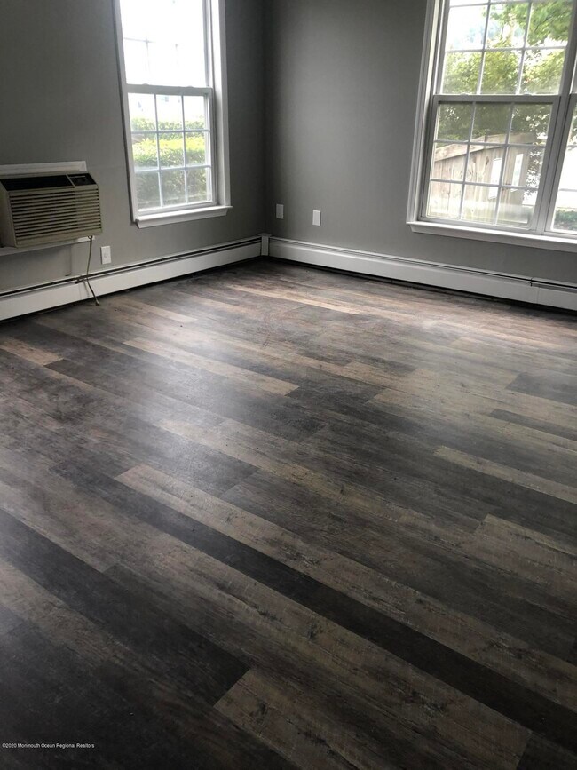 18 Navesink Ave, Atlantic Highlands, NJ 07716 Apartment for Rent in