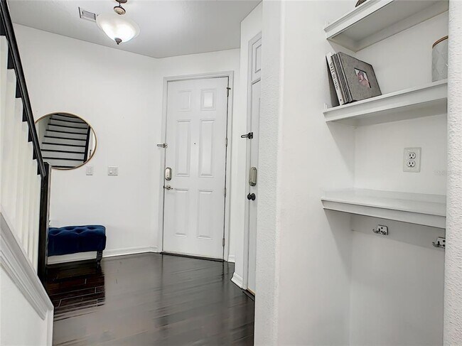Building Photo - 9472 Strongbark Ln