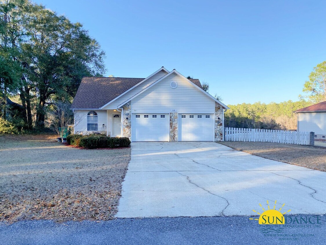 Primary Photo - Gorgeous 3 Bedroom Home in Crestview