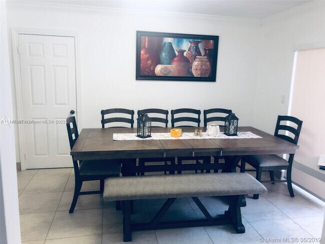 Building Photo - 18300 SW 88th Pl