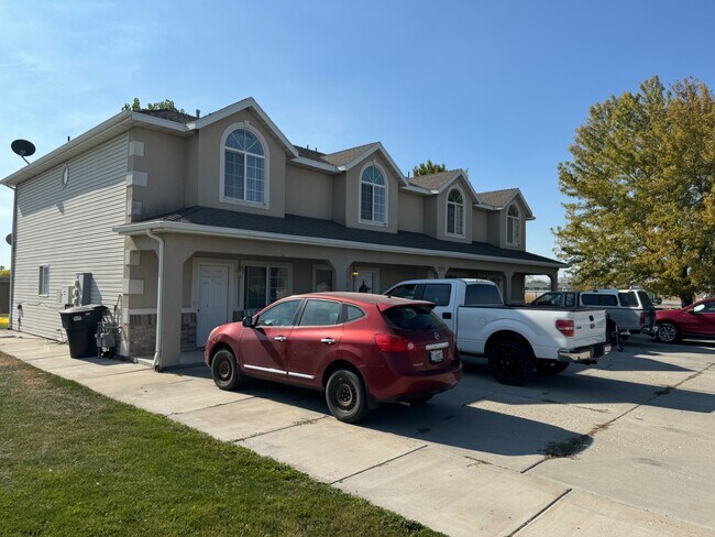 Foto del edificio - 905 W 350 N