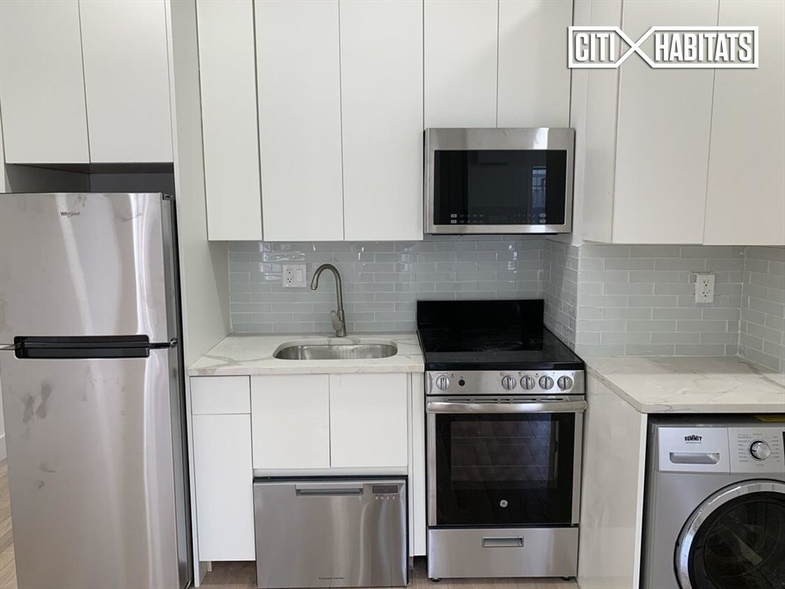 Foto principal - 883 Classon Ave