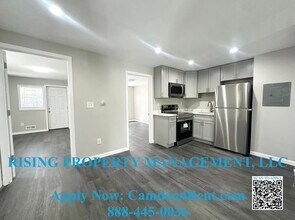 Building Photo - 1554 Bradley Ave