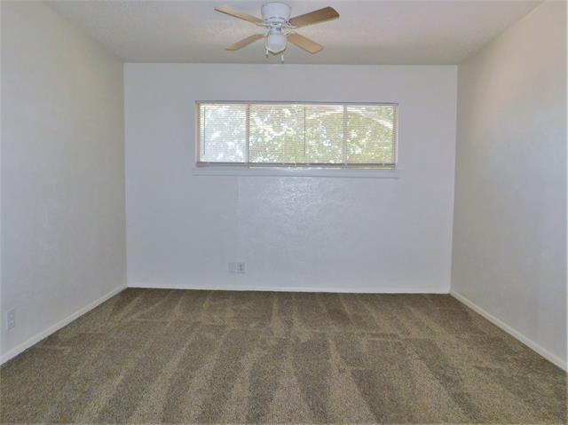 Building Photo - 401 Betchan Dr
