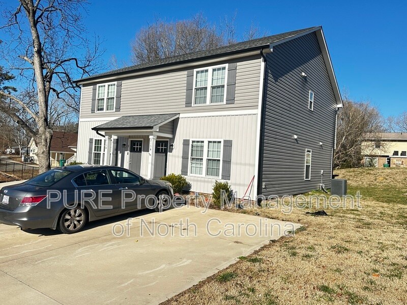215 N Oak St, Granite Quarry, NC 28072 Townhome Rentals in Granite