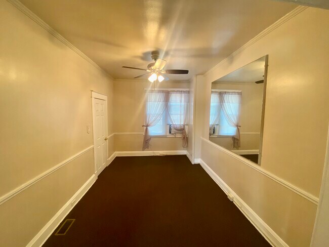 Building Photo - 2307 N Pulaski St
