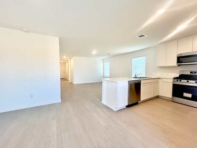 Building Photo - 31512 Casamari Dr