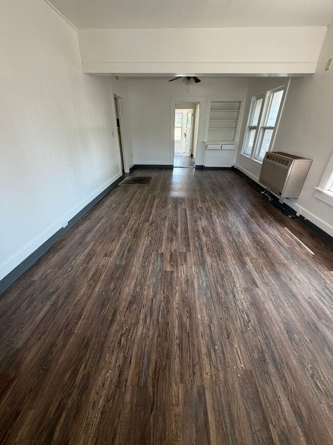 Building Photo - 529 N 10th St