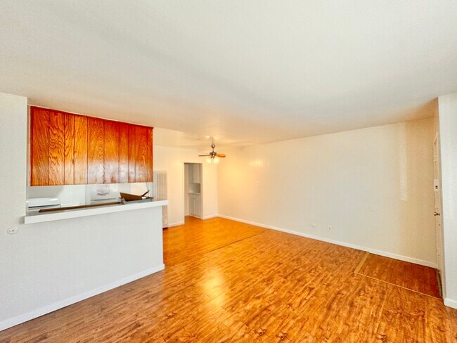 Foto del edificio - 1656 Arlington Ave