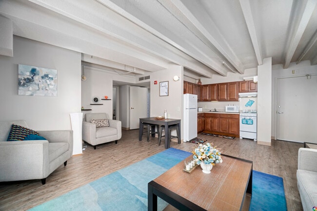 Living Room - Silvertree Seniors