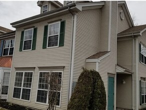 Building Photo - 45 Cherokee Dr