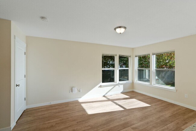 Foto del edificio - MOVE IN SPECIAL: HALF OFF FIRST MONTH'S RE...