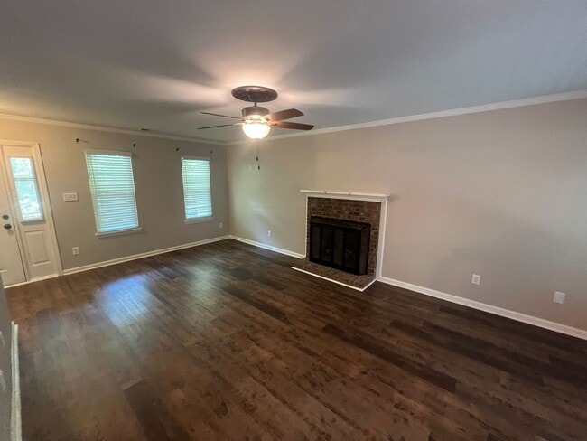 Building Photo - 4440 Hounds Run Dr