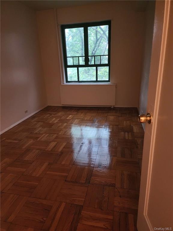 Foto del edificio - 2150 E Tremont Ave
