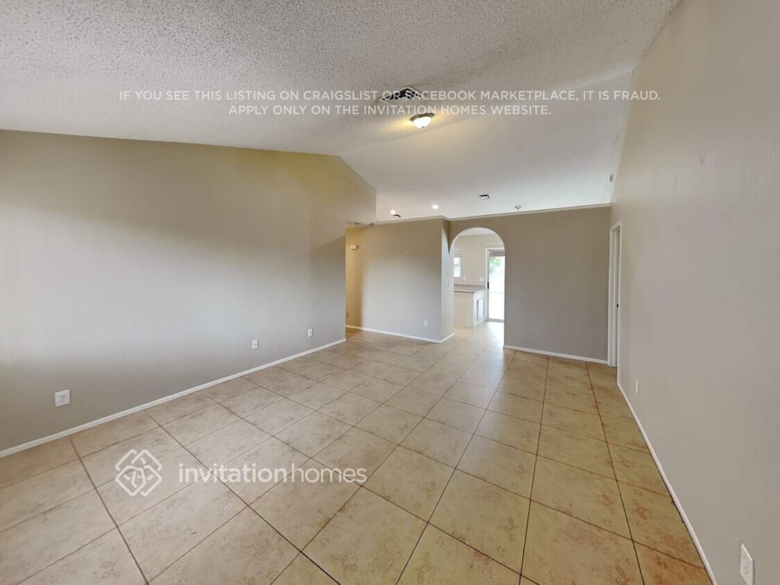 7740 W Meadowbrook Ave, Phoenix, AZ 85033