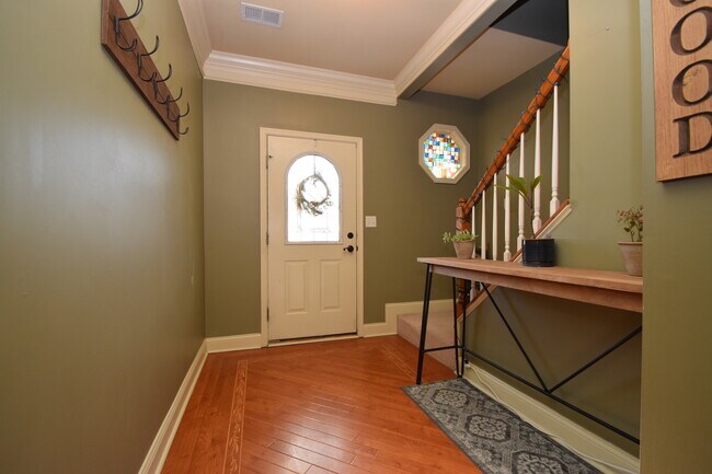 Building Photo - 250 Whitley Dr