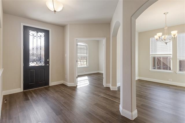 Building Photo - 2600 Rosebud Ln