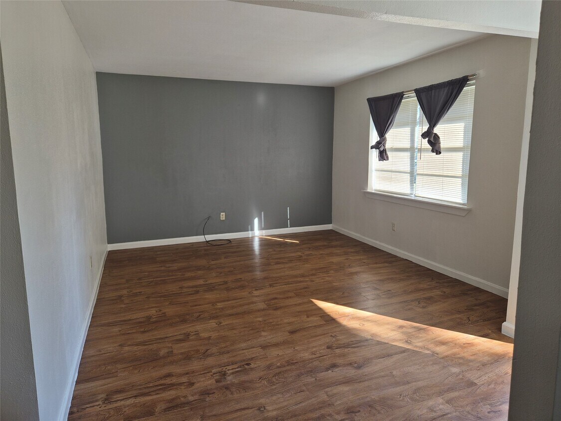 Foto principal - 4306 Effie St