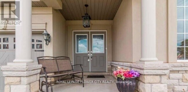 Photo du bâtiment - 38 Black Diamond Cres