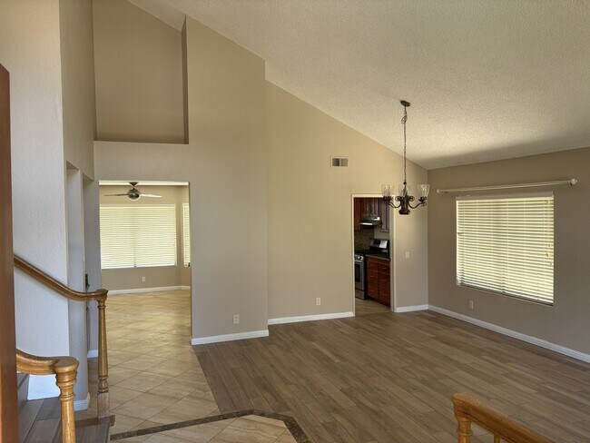 Foto del edificio - 2345 Heritage Dr