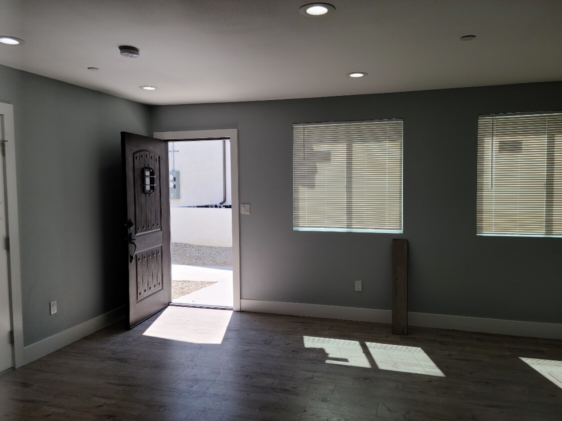 Foto principal - 33(1635)