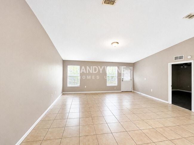 Building Photo - 4092 Sabel Dr