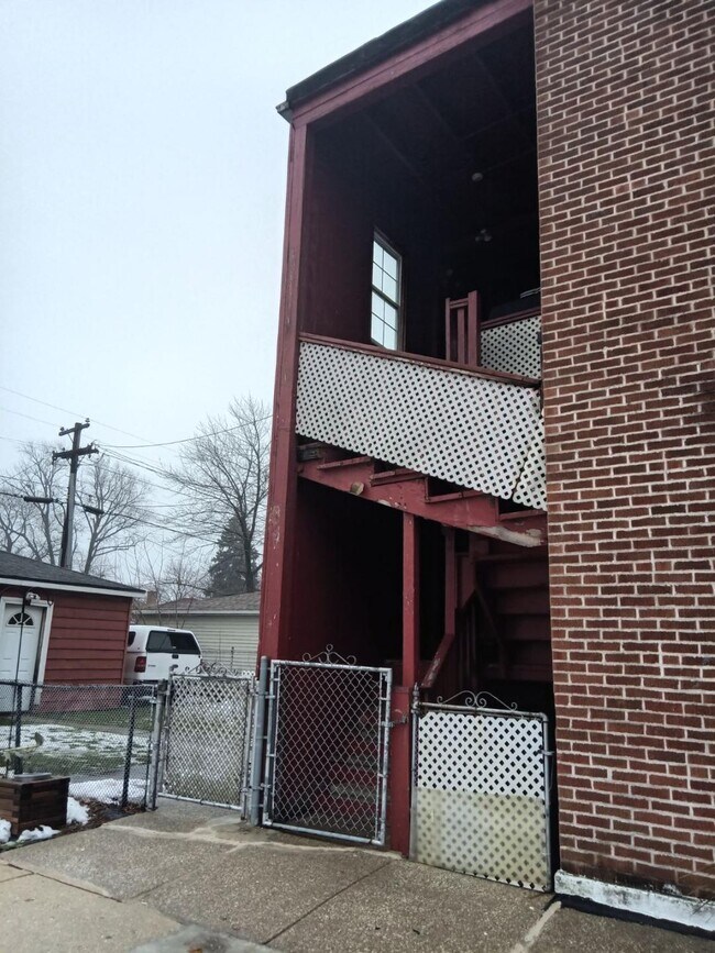 Back Entrance - 3701 Highland Ave