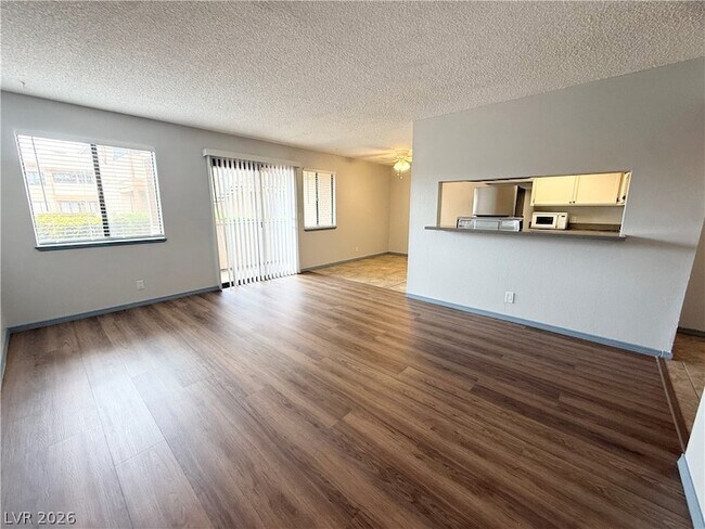 Building Photo - 3720 Snorkel Cir
