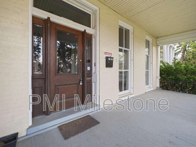 Foto del edificio - 323 N Potomac St