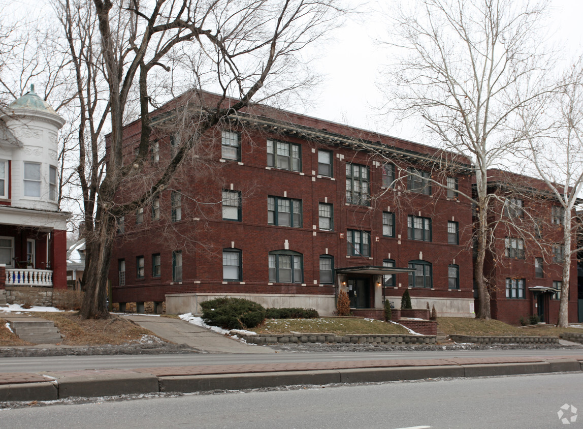 Summit Heights - Summit Heights Apartments