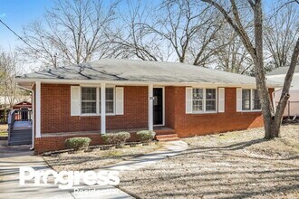 Building Photo - 3276 Elm St