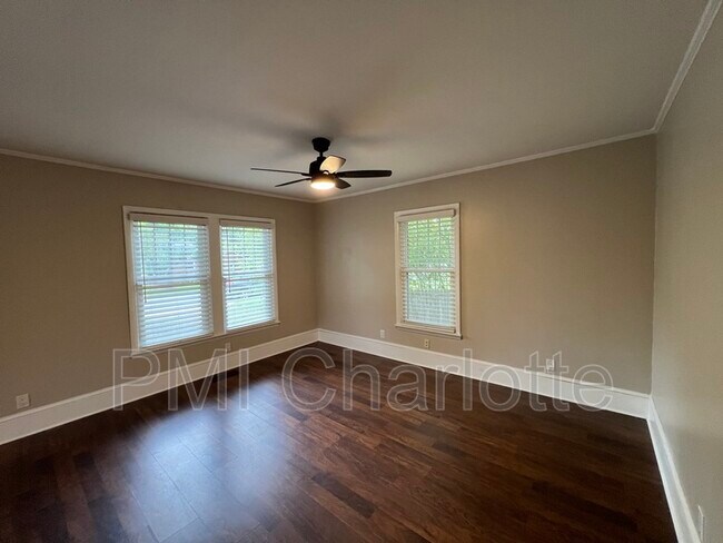 Foto del edificio - 1525 Browns Ave