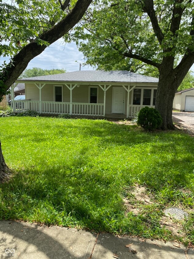 Primary Photo - 8845 Robey Dr