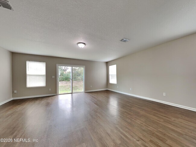 Foto del edificio - 7033 Camfield Landing Dr