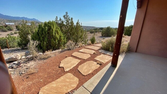 Building Photo - 145 Windmill Trail