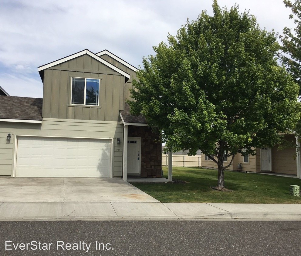 Primary Photo - 7048 W Grandridge Blvd